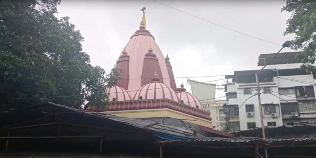 Krishna Vatika Mandir is the best Places to Visit in Goregaon